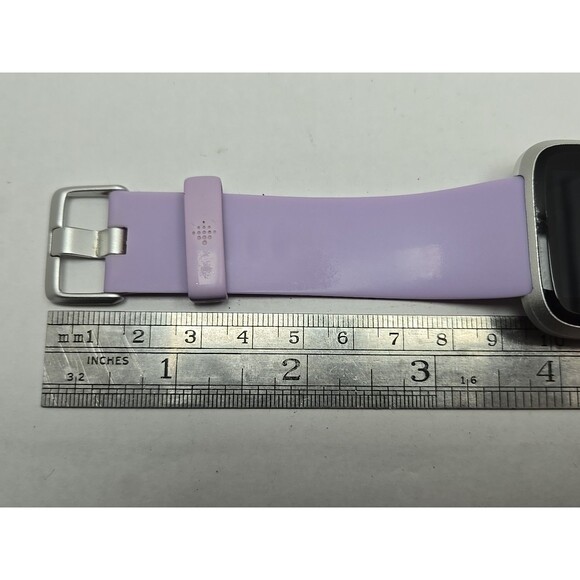 Fitbit Versa Lite Smartwatch Activity Tracker Heart Rate GPS Silver No Charger - Picture 9 of 10